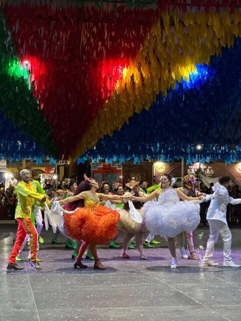 Com Pirâmide lotada, Festival elege quadrilhas juninas que representarão O Maior São João do Mundo na Etapa Estadual