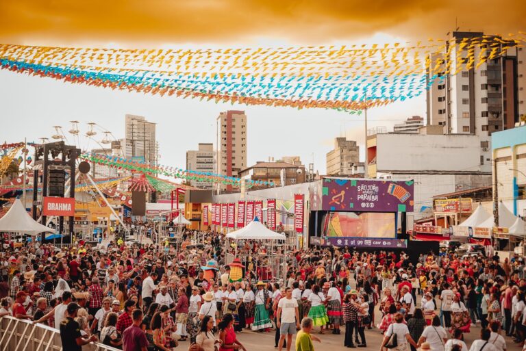 Campina Grande estabelece novos recordes com o Maior Quadrilhão Junino e o Maior Bolo de Milho do Mundo