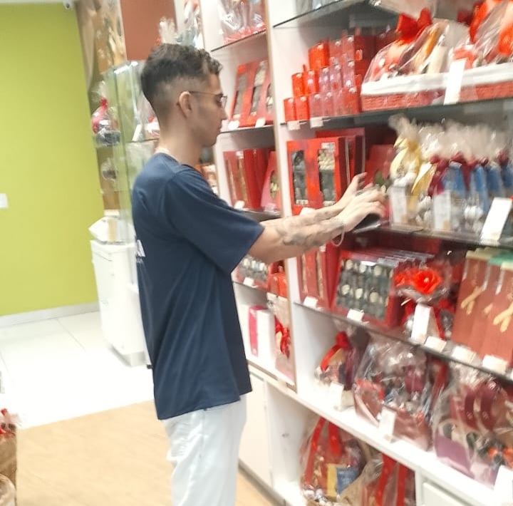 Presente para Dia dos Namorados pode variar de R$ 17,00 a R$ R$ 284,90, aponta Procon de Campina Grande