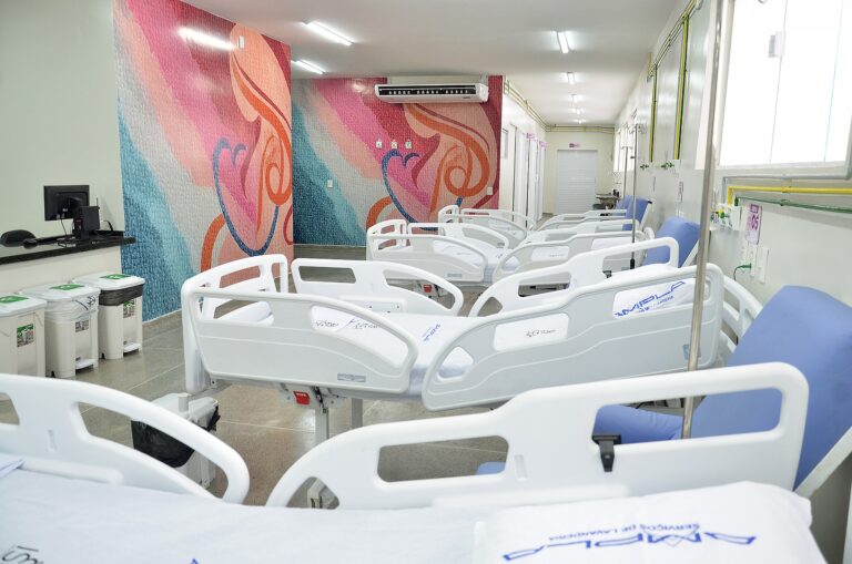 Prefeitura conclui e entrega reestruturação do Centro Obstétrico do ISEA