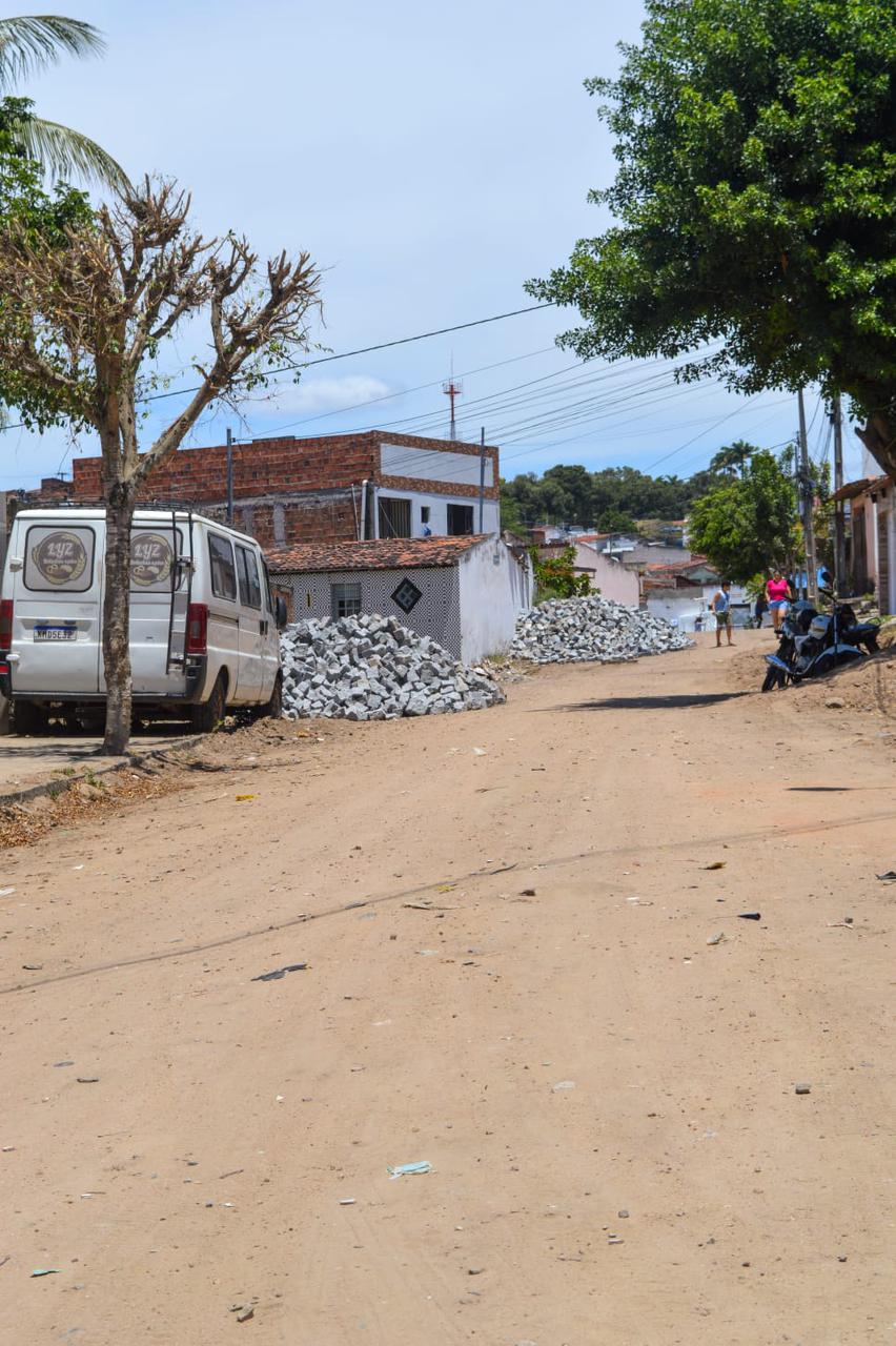 Prefeitura de Campina Grande avança nas obras de pavimentação no bairro Monte Santo