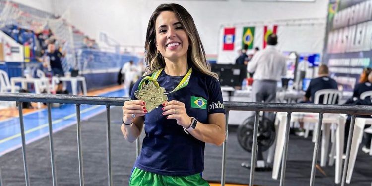 Com apoio da Prefeitura de Campina, atleta campinense participa do Mundial de Powerlifting, na Europa