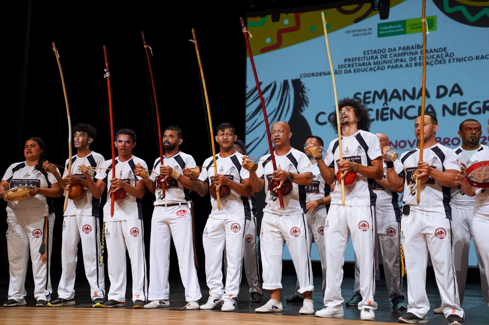 Prefeitura abre Semana da Consciência Negra com apresentação cultural e palestra no Teatro Severino Cabral