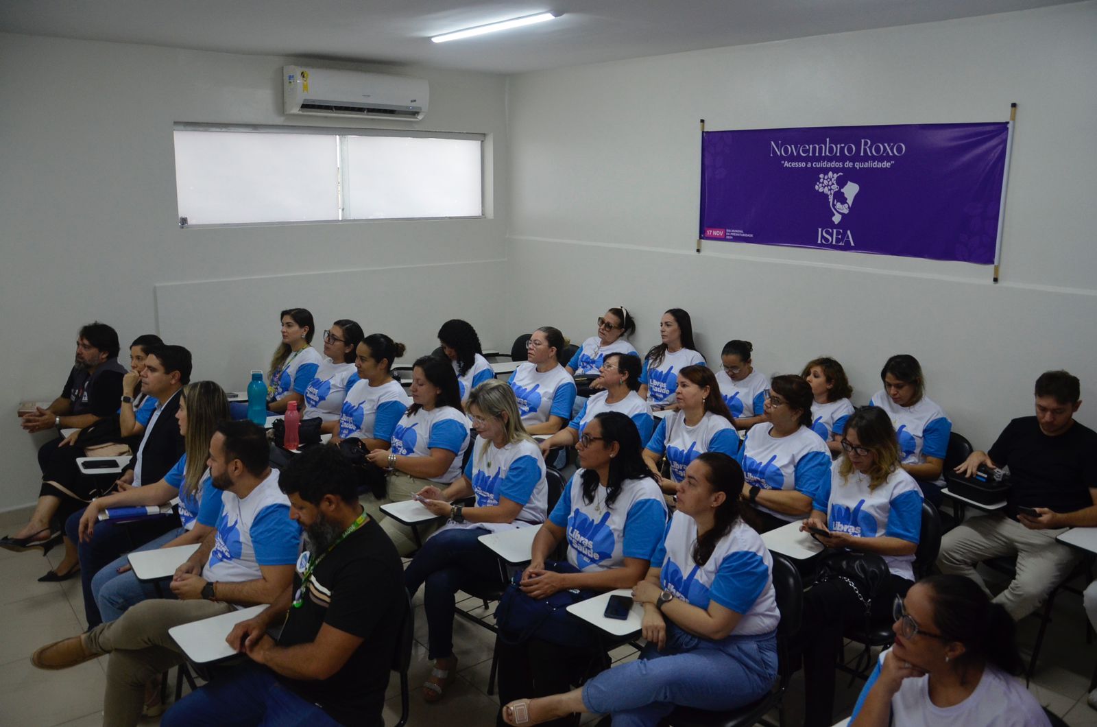 Prefeitura de Campina Grande capacita profissionais de saúde para atender pessoas surdas em Libras