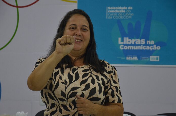 Prefeitura de Campina Grande amplia curso do Projeto Libras na Saúde e programa novas ações para 2025