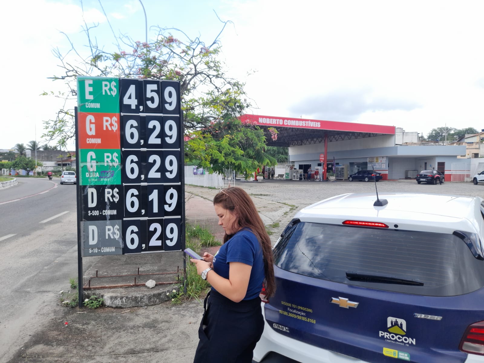 Mais de 60% dos postos de Campina Grande cobram R$ 6,29 pela gasolina comum, mas combustível ainda pode ser encontrado por R$ 6,07