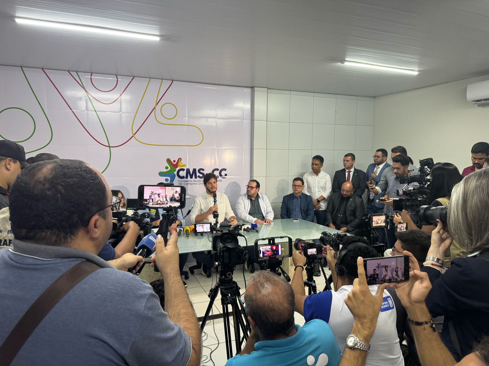 Prefeito Bruno sinaliza adiamento do lançamento do Maior São João do Mundo em respeito à morte de Danielle Morais