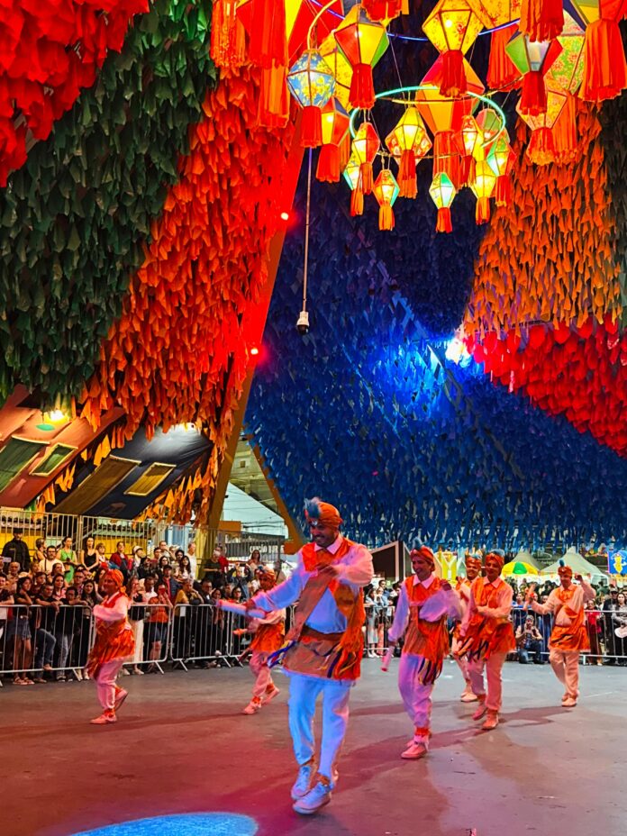 Festival de Grupos Folclóricos encanta o público e reforça compromisso da Prefeitura de Campina Grande com o resgate da cultura e das tradições, n’O Maior São João do Mundo