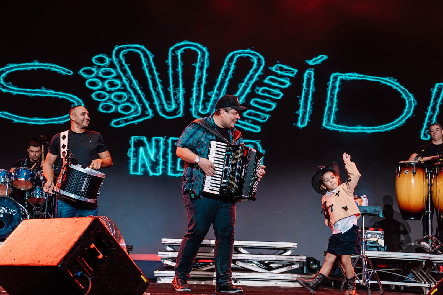 Penúltima quarta-feira d’O Maior São João do Mundo celebra o forró e anima o público no Parque do Povo