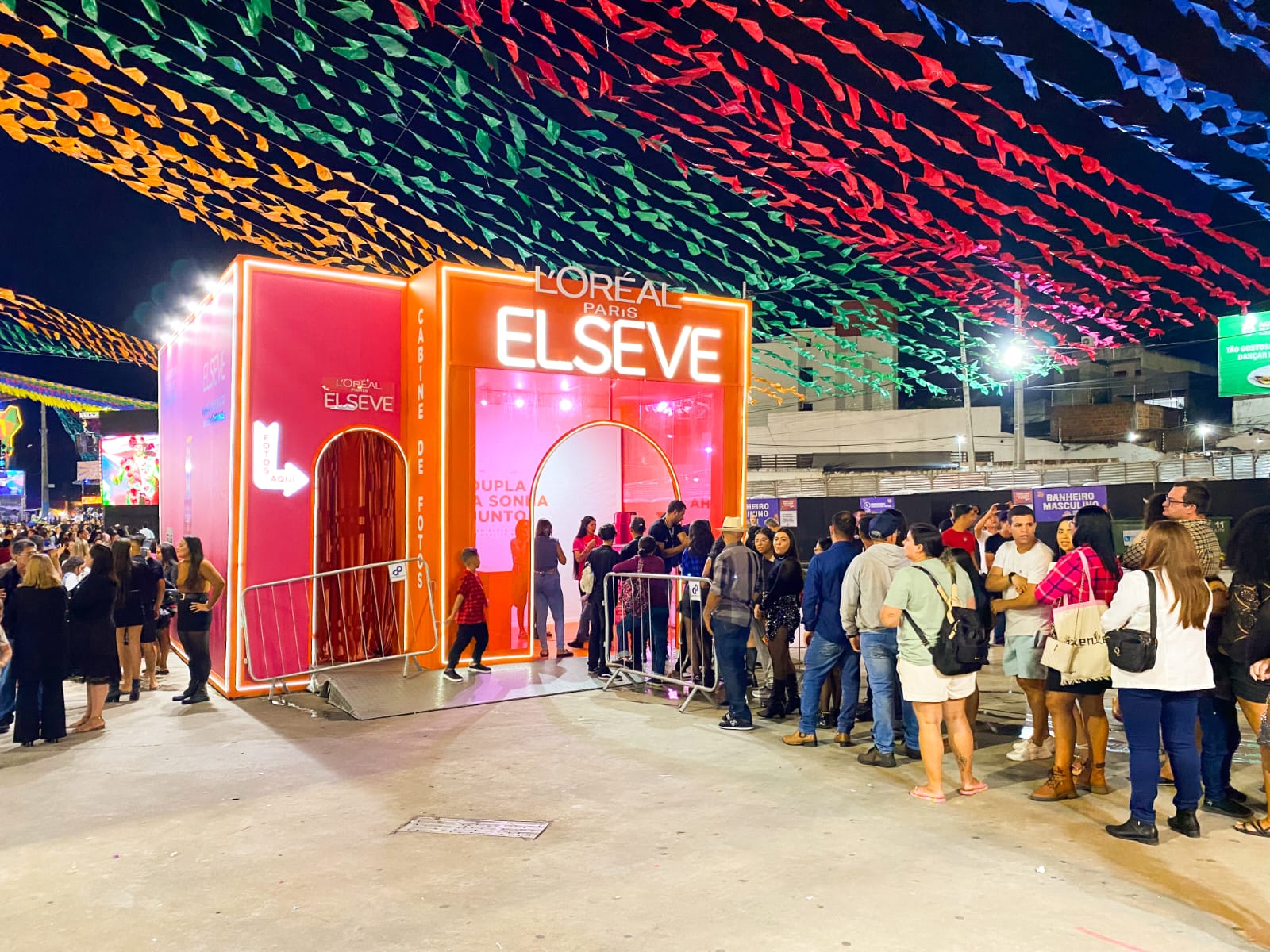 Parque do Povo se transforma em uma grande quermesse com a diversão das ativações