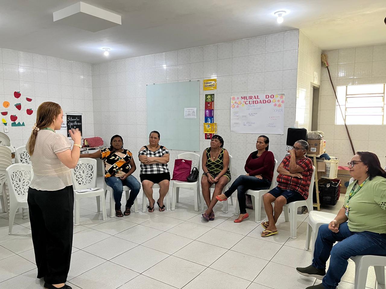Projeto ‘Receitas que Transformam’, da Prefeitura de Campina Grande, promove oficina de precificação no Cras Jeremias