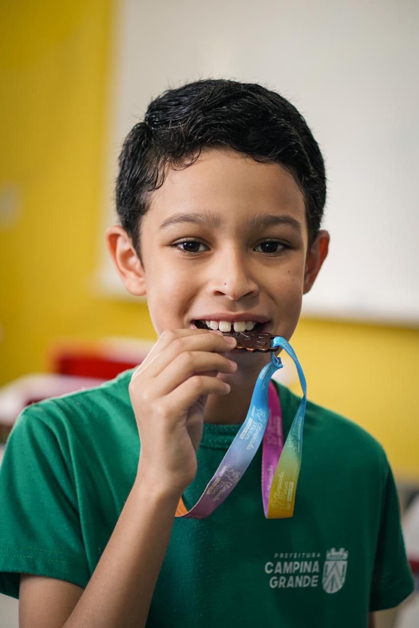 CONQUISTA INTERNACIONAL: Estudantes da Rede Municipal de Campina Grande conquistam medalhas de ouro, prata e bronze, na Olimpíada Mandacaru de Matemática