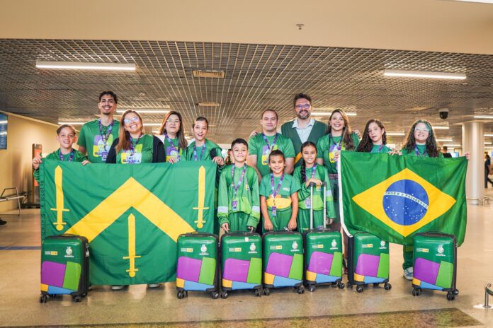 Estudantes da Rede Municipal embarcam para participar de competição internacional de Matemática no Japão