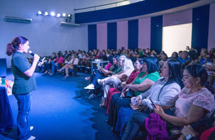 Educação de Campina Grande realiza encerramento do curso LEEI com foco em leitura e escrita na Educação Infantil