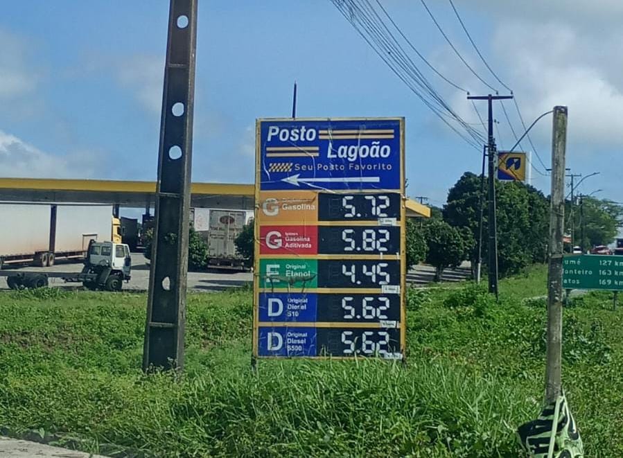 Litro da gasolina pode ser comprado a R$ 5,72 e preço médio dos combustíveis caem, revela pesquisa do Procon-CG