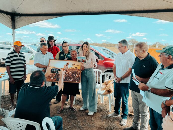 Prefeitura promove treinamento em normas no cultivo do algodão orgânico, na Zona Rural de Campina Grande
