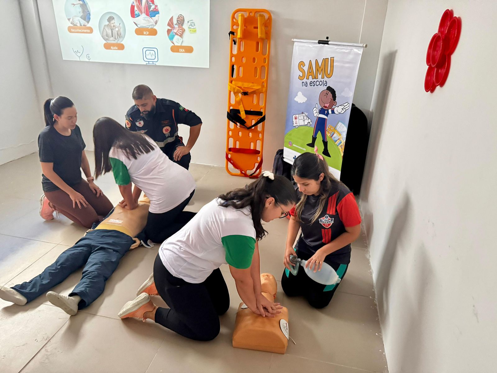 Secretaria de Saúde de Campina Grande promove treinamento de primeiros socorros para equipe do Cemais