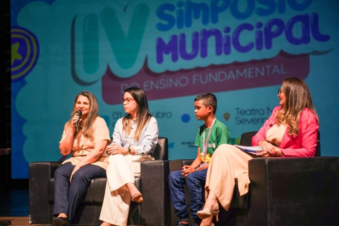 IV Simpósio do Ensino Fundamental promove diálogo sobre práticas de educadores de Campina Grande
