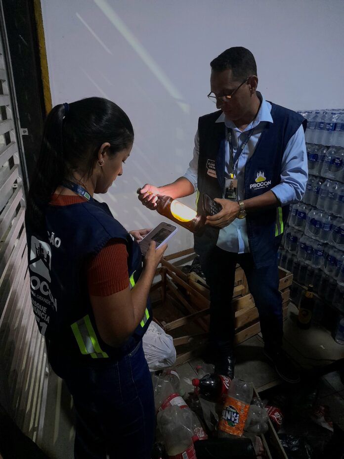 Procon de Campina Grande reforça combate à venda de bebidas adulteradas e alerta sobre riscos à saúde