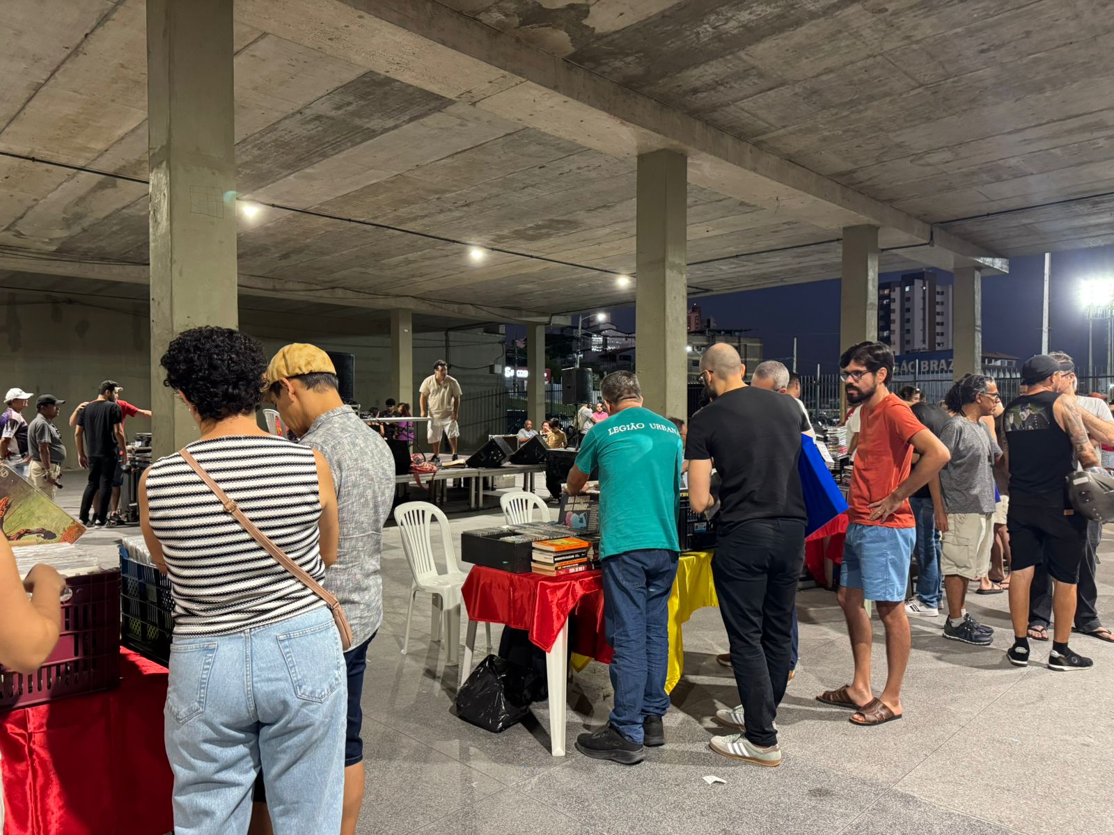 Segunda edição da Feira de Discos de Campina Grande movimenta cena cultural e dobra público