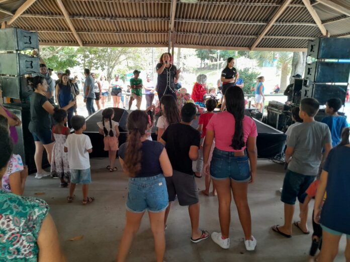 Em ambiente de alegria e brincadeiras o Parque recebe grande público para comemorar o Dia da Criança