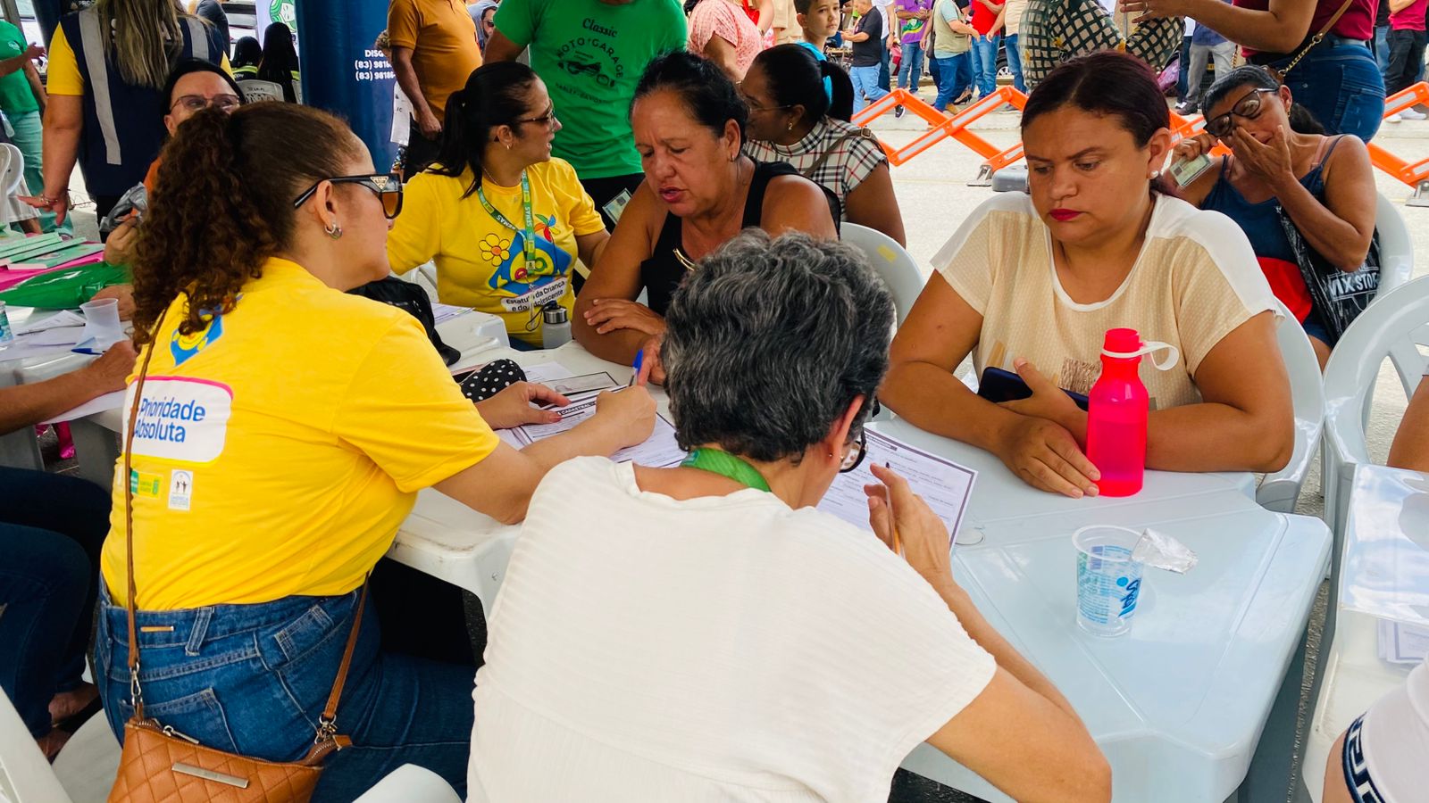 Prefeitura de Campina Grande beneficia cerca de mil pessoas durante evento de lançamento do Nucam