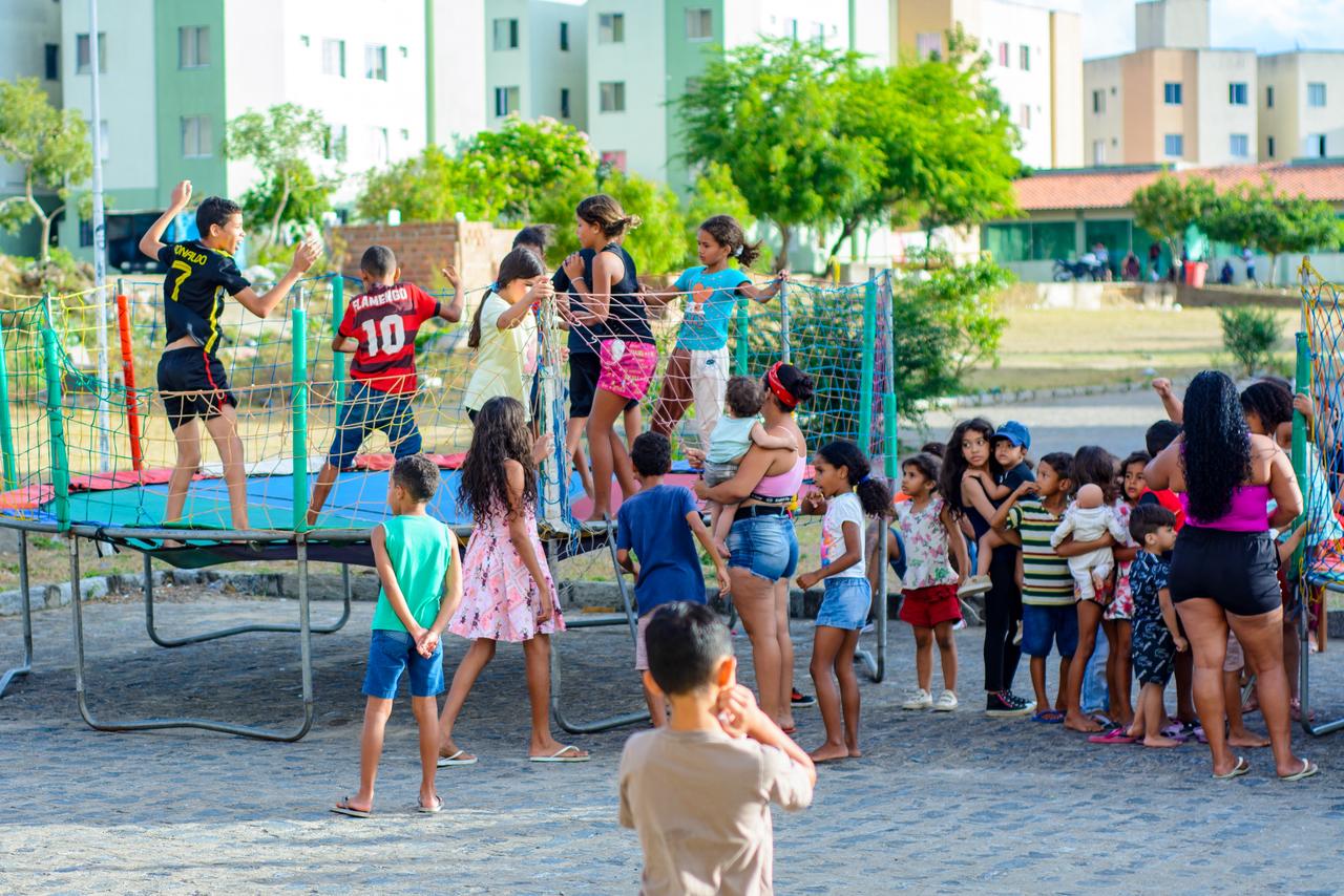 Prefeitura de Campina Grande apoiou festas para crianças no Aluízio Campos, neste final de semana