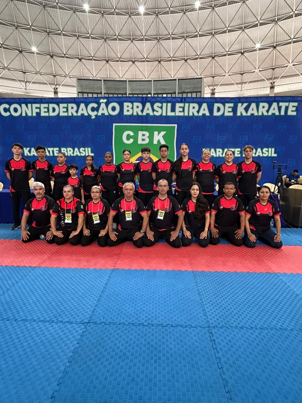 Com apoio da Prefeitura de Campina Grande, equipe do Plínio Lemos conquista oito medalhas no Campeonato Brasileiro de Karatê