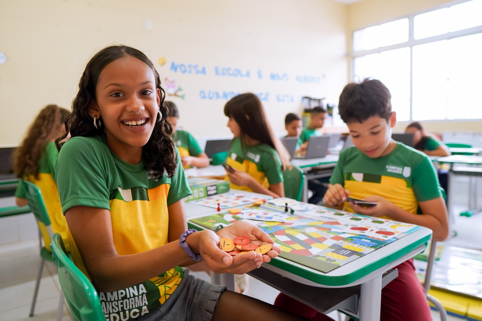 Estudantes da Rede Municipal de Campina Grande conquistam oito medalhas na Olimpíada Nacional de Educação Financeira 2025