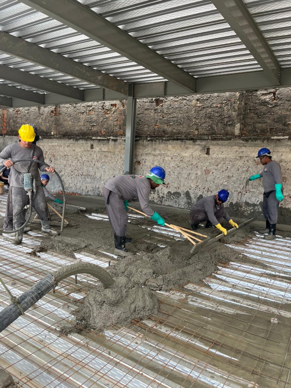 CAPITÓLIO DA EDUCAÇÃO: Começa fase de concretagem da laje onde será construída a biblioteca