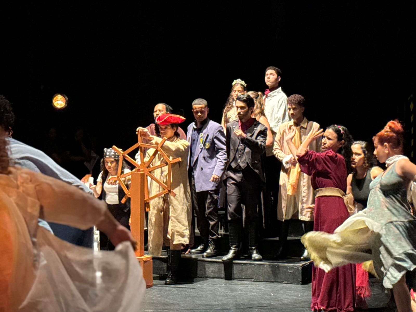 Festival Estrelas da Borborema celebra encerramento do ano letivo com programação diversificada no Teatro Municipal Severino Cabral