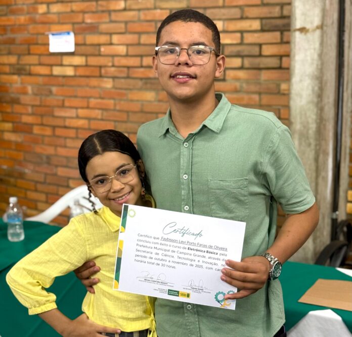 SECTI realiza formatura de alunos dos cursos gratuitos na área de tecnologia