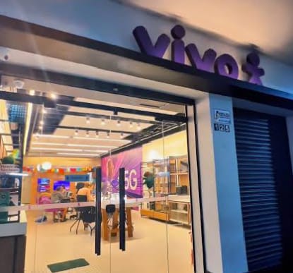 Cancelamento Unilateral: Falta de transparência resulta em multa de R$ 30 mil à Vivo