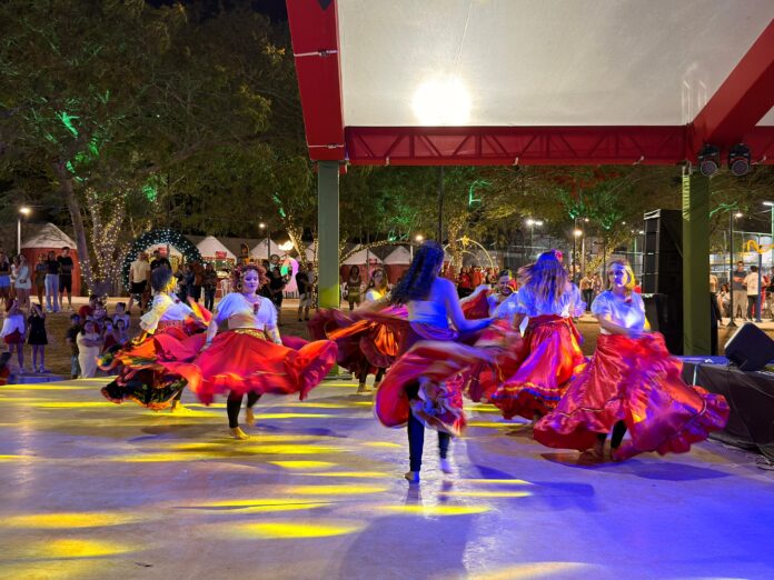 Dança e música tomam conta do Parque Evaldo Cruz no último final de semana do Natal Iluminado