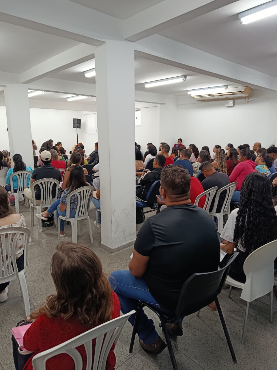 Sine de Campina Grande recebe seleção para 722 vagas de operador de telemarketing