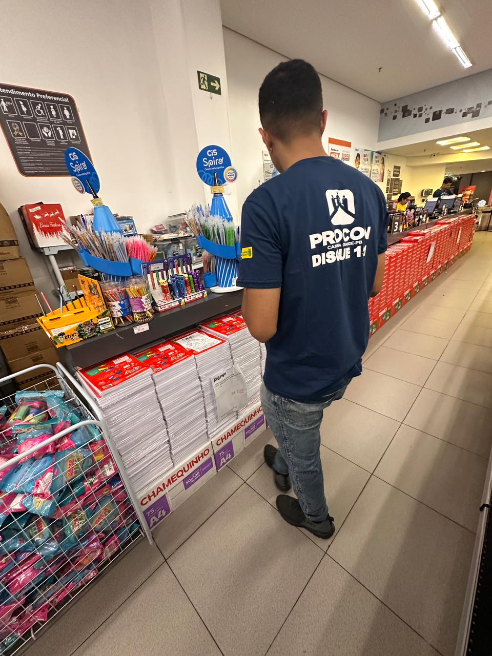 Pesquisa do Procon-CG aponta variação de até 560% nos preços de material escolar em Campina Grande