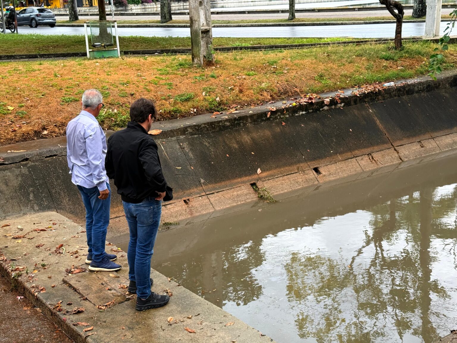 SESUMA intensifica inspeções em canais e anuncia ações no Açude Velho