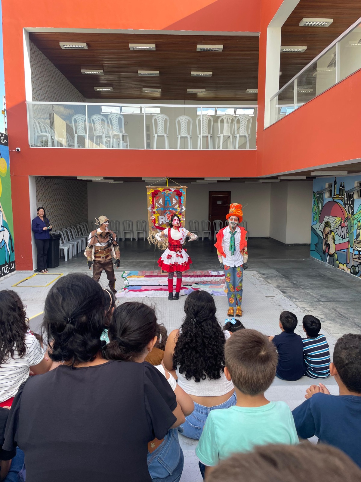 Acolhidos das Casas da Esperança da Prefeitura de Campina Grande participam de Mostra de Cinema no Cineteatro São José