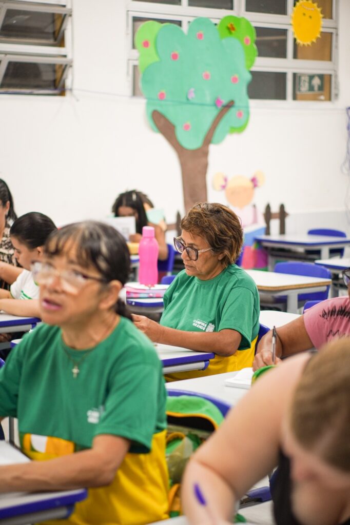Chamadão da EJA: Educação de Jovens e Adultos amplia vagas e abre matrículas para 1.600 estudantes nas escolas municipais