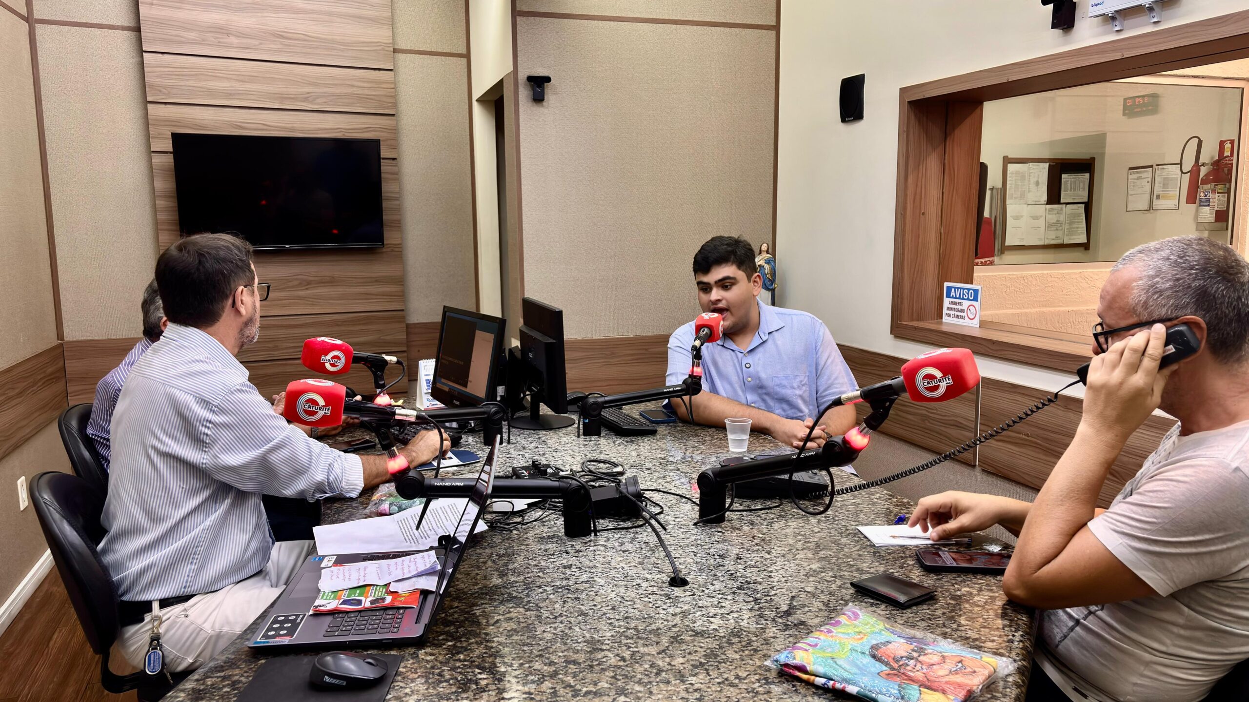 Em entrevista à Rádio Caturité secretário de esportes anuncia a compra de novas academias populares para a cidade