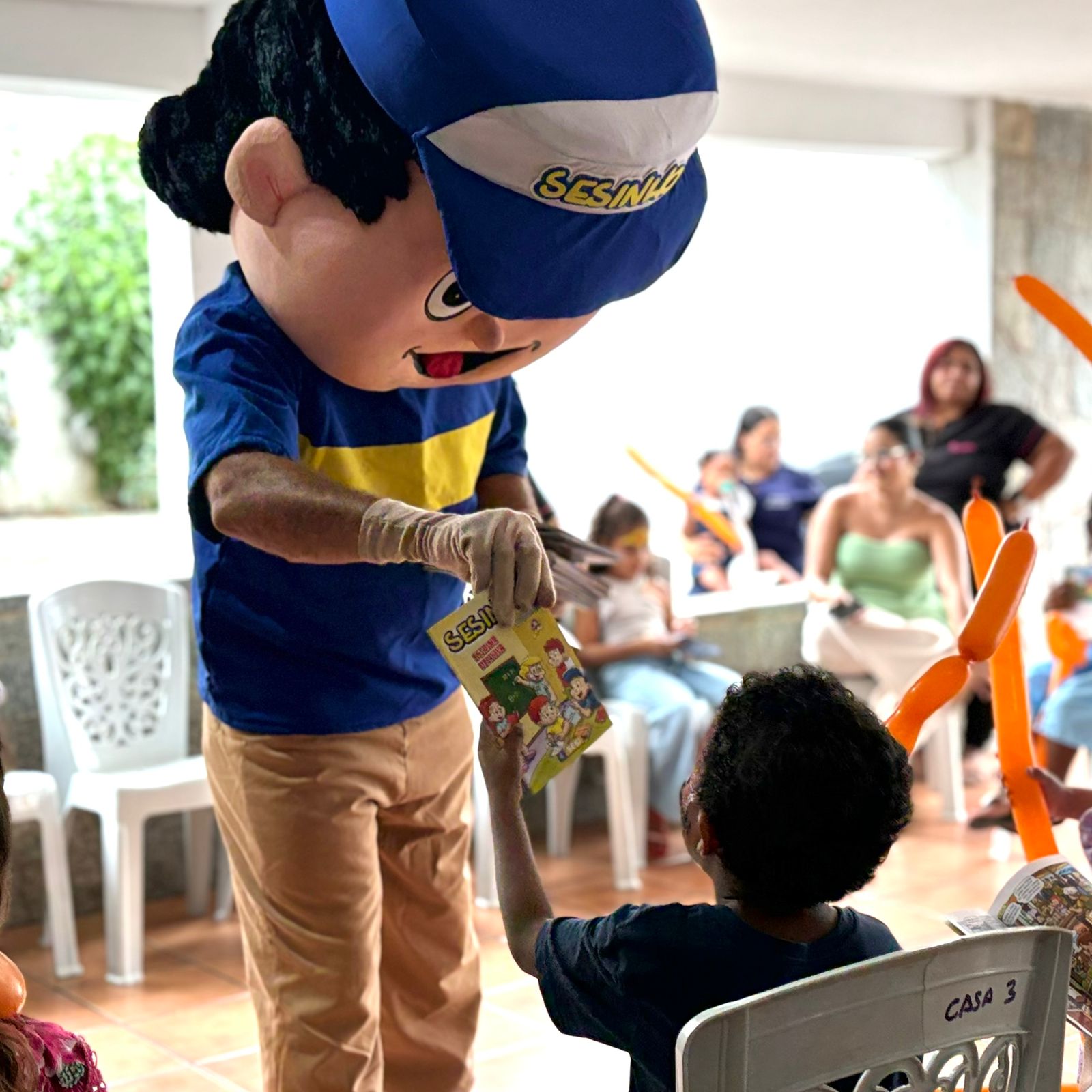 Prefeitura de Campina, em parceria com o Sesi, promove tarde de lazer e muita diversão para crianças da Casa da Esperança 3 se