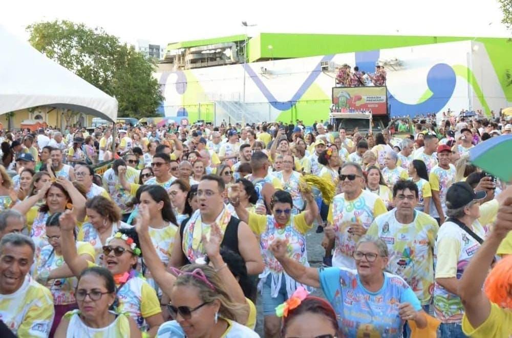 Carnaval em Campina: bloco ‘Doidaliscas do Oriente agita a cidade neste domingo (1º)
