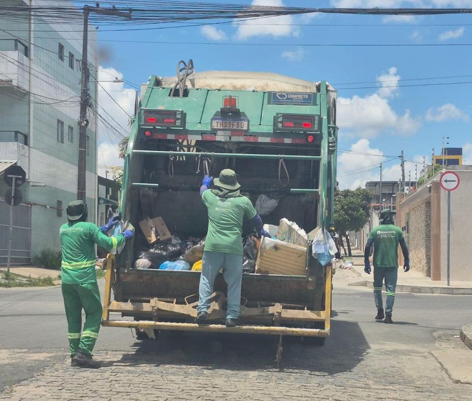 Prefeitura de Campina Grande mantém coleta de lixo e funcionamento de feiras durante ponto facultativo e feriado