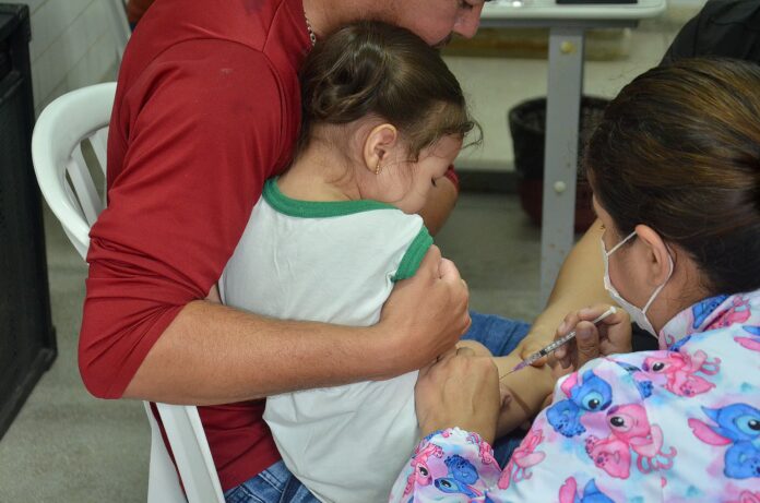 Prefeitura de Campina Grande intensifica vacinação nas escolas e creches municipais