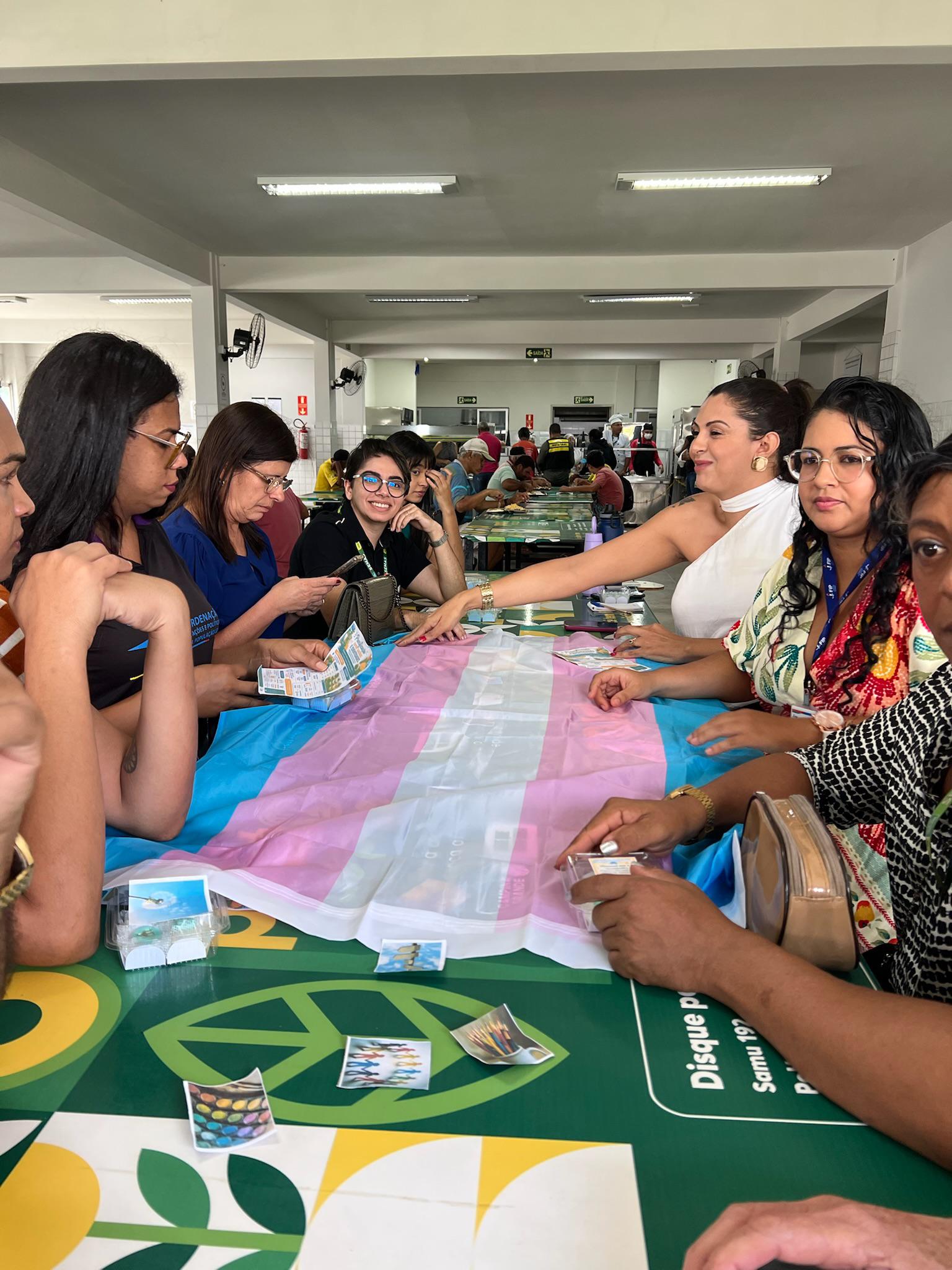 Prefeitura de Campina Grande encerra oficina de doces realizada pela coordenação LGBT no Prato do Povo