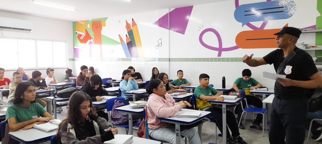 Prefeitura de Campina Grande encerra ciclo de palestras ‘Paz pela Paz na escola’ na Escola Presidente Kennedy