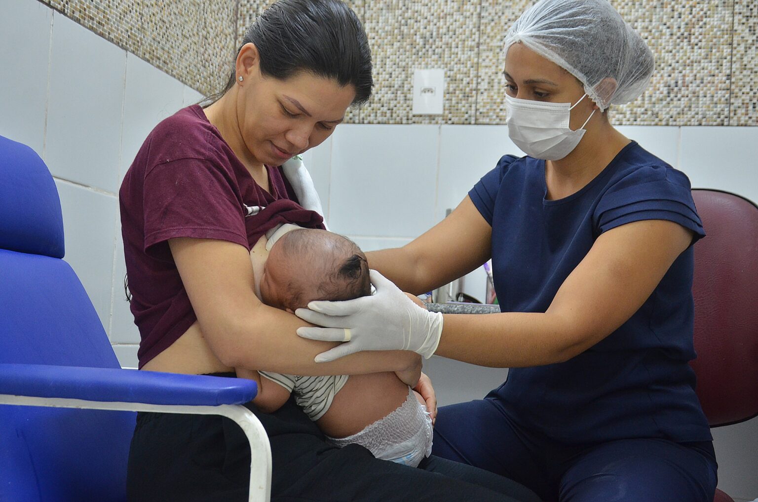 Equipe do ISEA durante a entrega da certificação de Hospital Amigo da Criança em Campina Grande