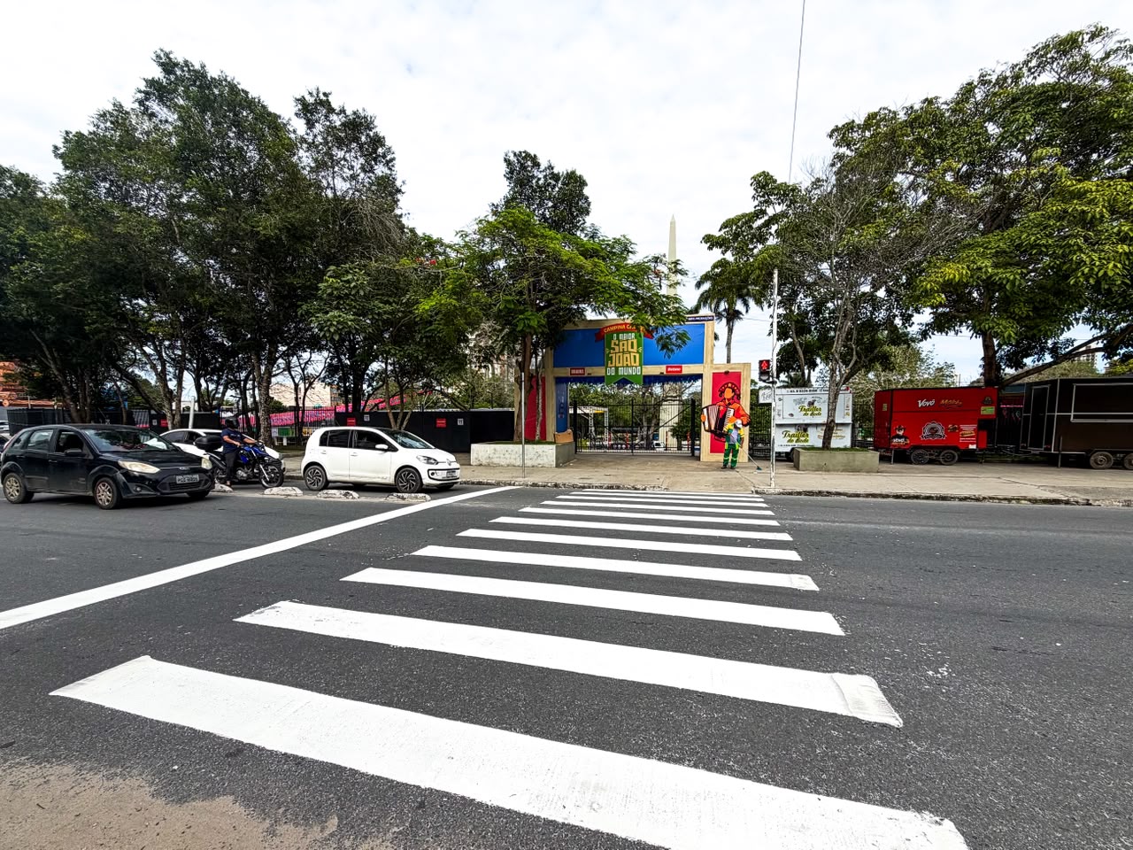O Maior São João do Mundo: STTP revitaliza faixas de pedestres nas proximidades do Parque do Povo