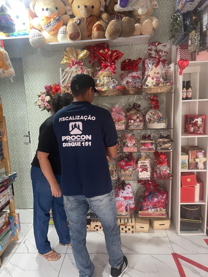 Pesquisa do Procon-CG mostra diferença de até 636,8% nos presentes para o Dia dos Namorados