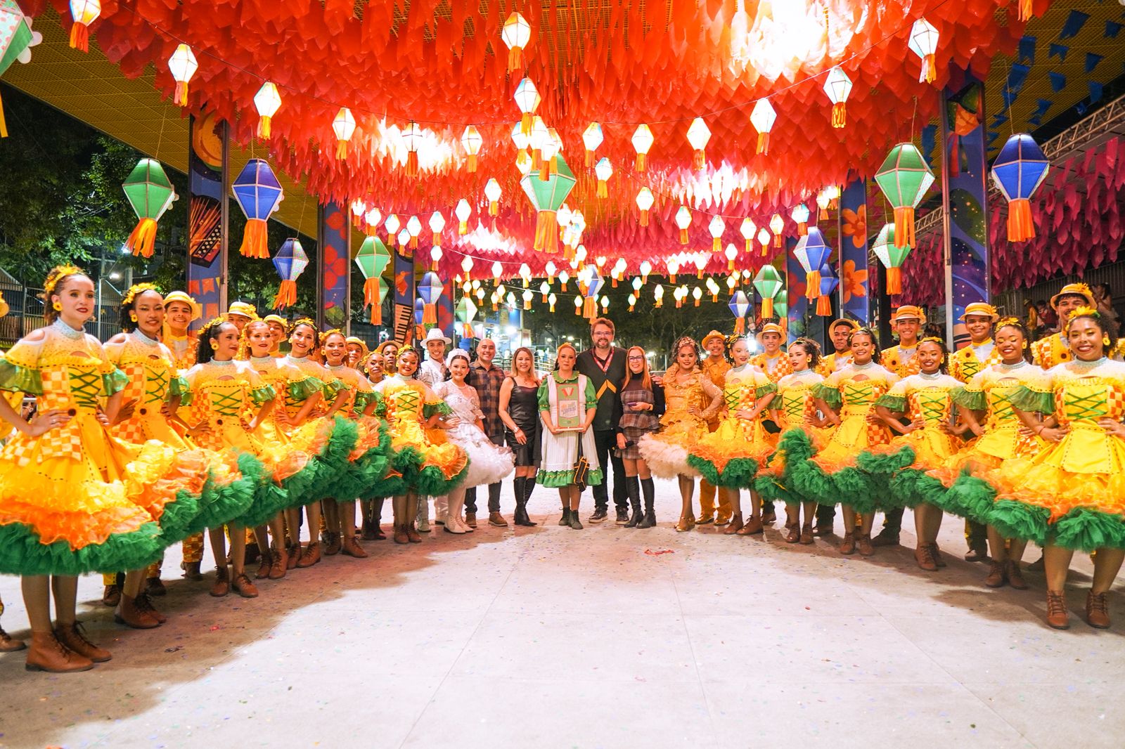 Festival de Quadrilhas Juninas Escolares encerra edição 2026 com presença de comitiva de Brasília